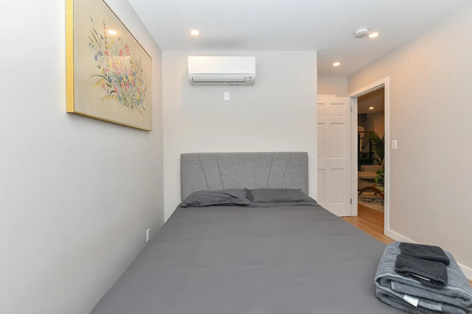 Luxury Five Br Chic Duplex In The Heart Of Soho Apartment New York 0*,